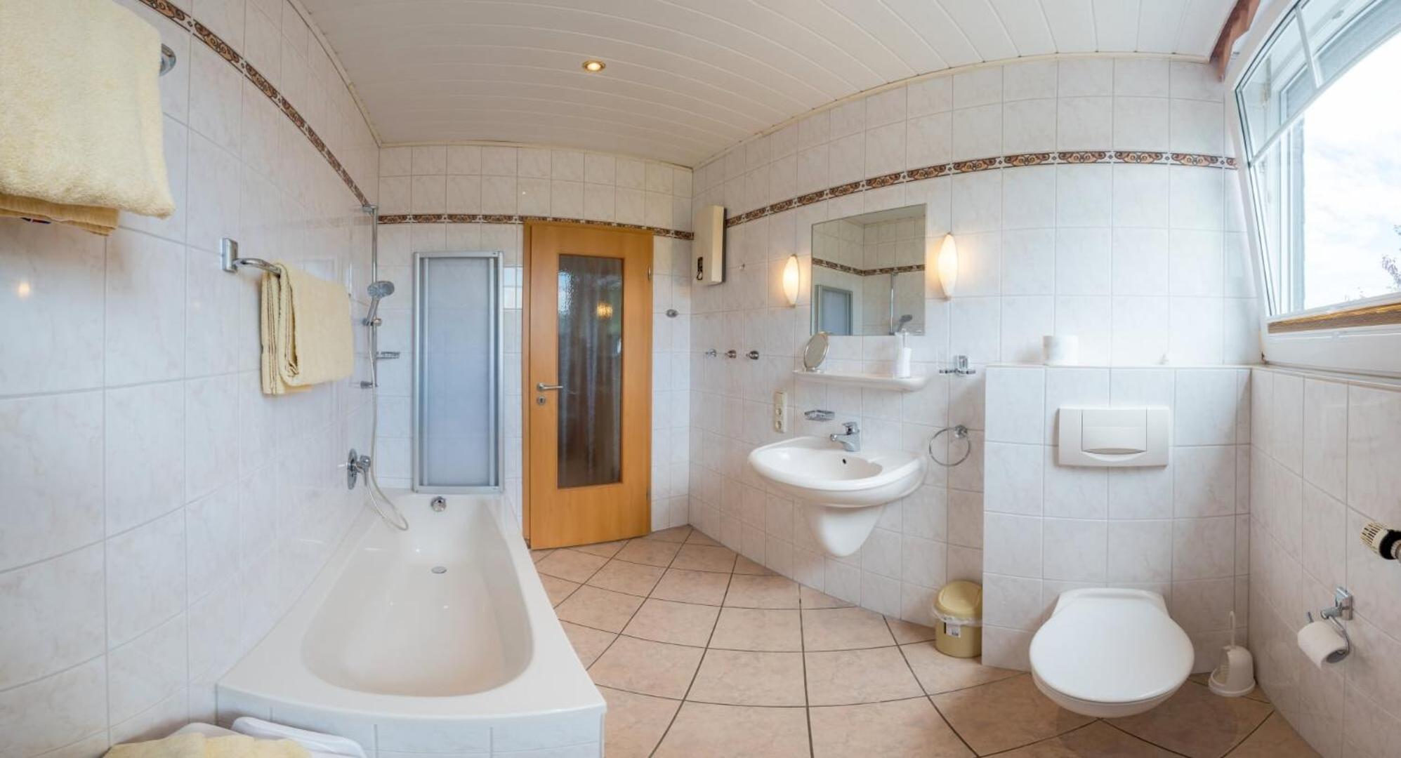 Ferienweingut Winnebeck Apartment Köwerich